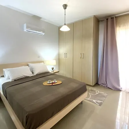 Kyklades & Daire Paralimni