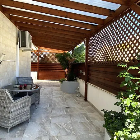 Kyklades & Paralimni