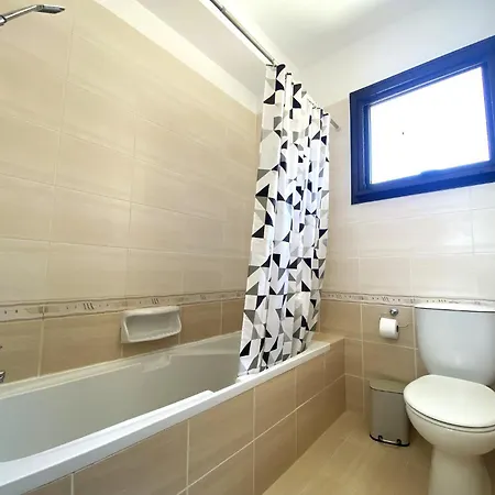 Kyklades & Apartament Paralimni