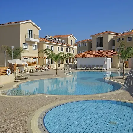 Kyklades & * Paralimni