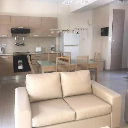 Kyklades Resort&spa * Paralimni