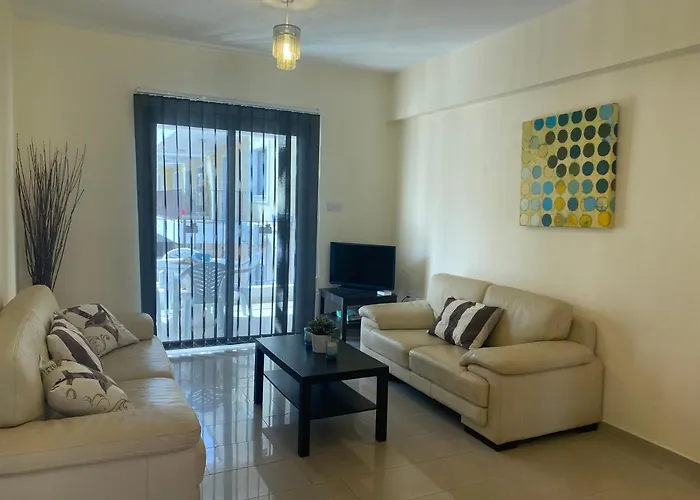 Kyklades & * Paralimni