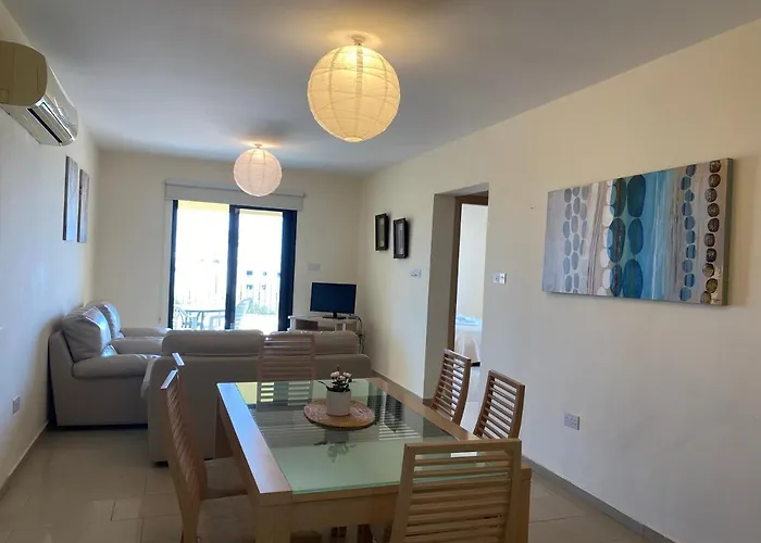 Kyklades & Paralimni