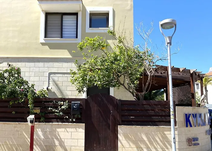 Kyklades & * Paralimni