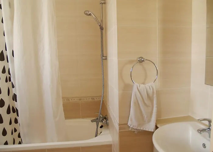 Kyklades & Apartamento Paralimni