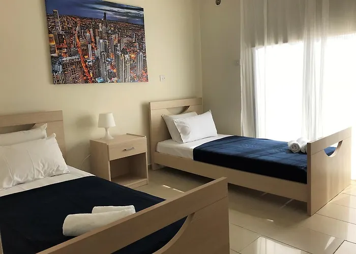 Kyklades & Paralimni