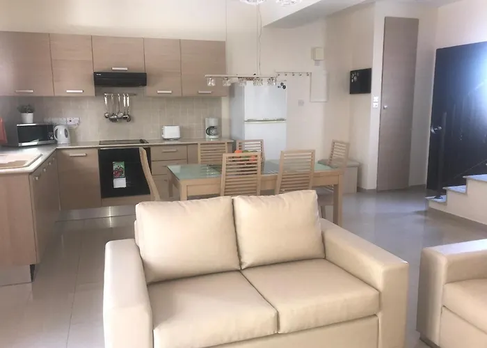 Kyklades & * Paralimni